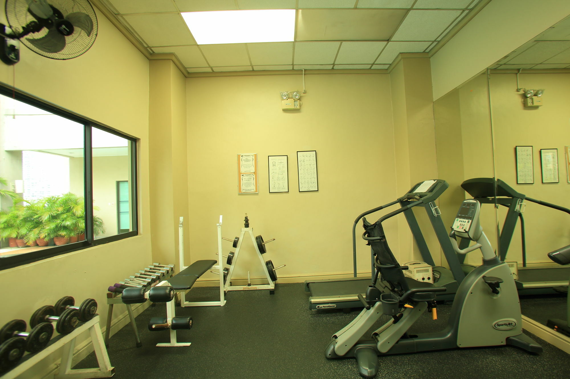 Bsa Suites Makati City Ngoại thất bức ảnh